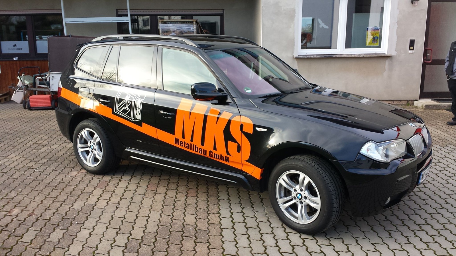 Fahrzeugbeschriftung eines Handwerksbetriebs