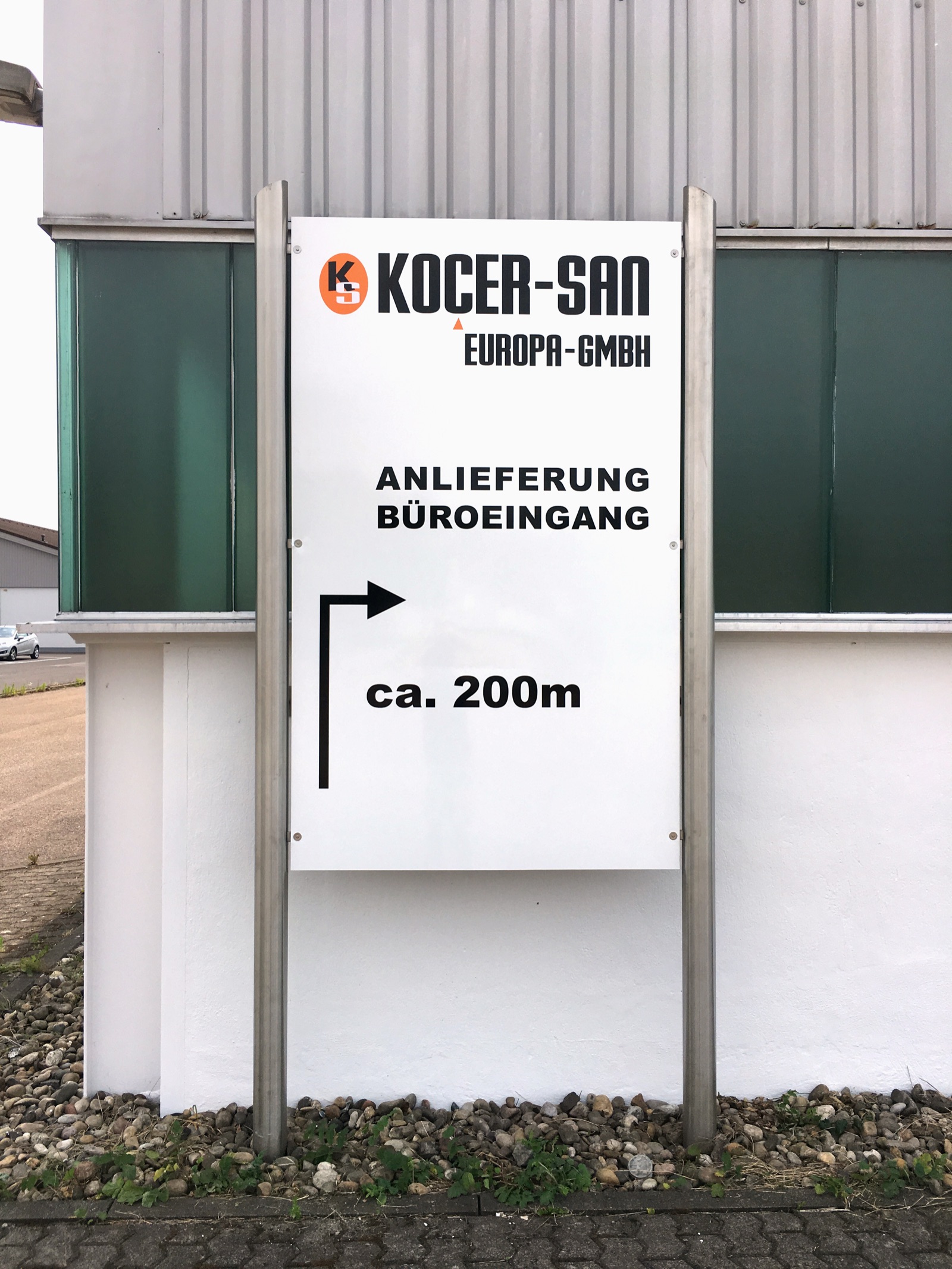 Hinweisschild, gefertigt von der Druckerei Huwig